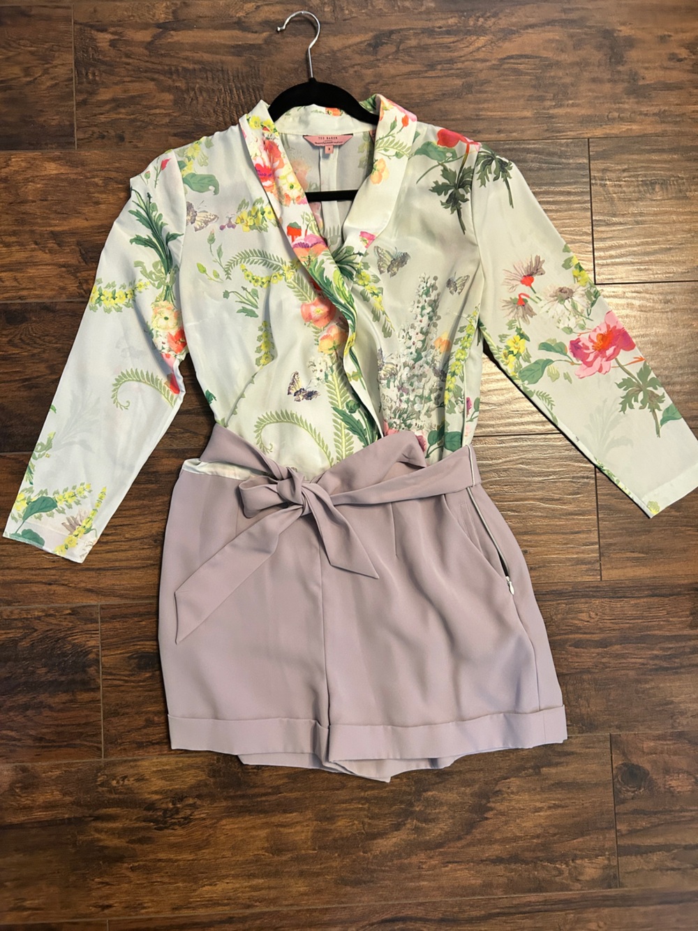 Ted Baker ANTIGUO Light Lilac Grey Floral Long Sleeve Romper Playsuit 3